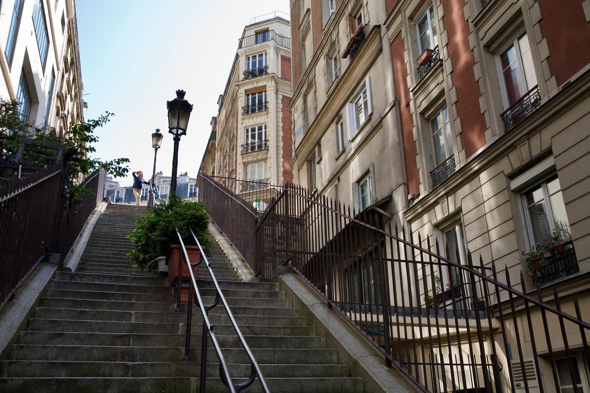 Duplex De Charme Au Coeur De Montmartre Daire Paris Dış mekan fotoğraf